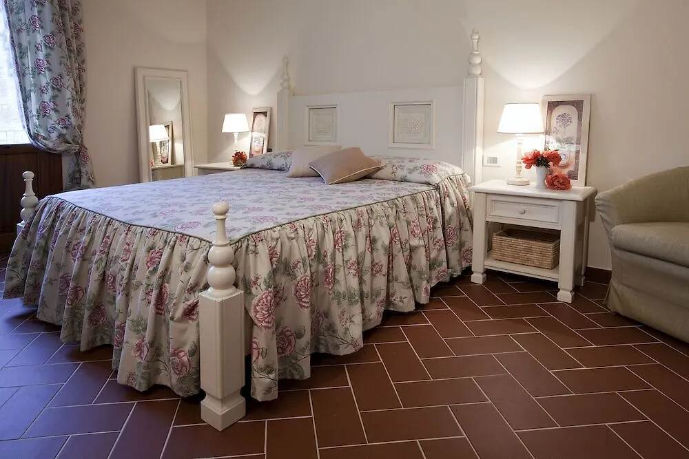 Tenuta Quadrifoglio Gambassi Terme Aparthotel
